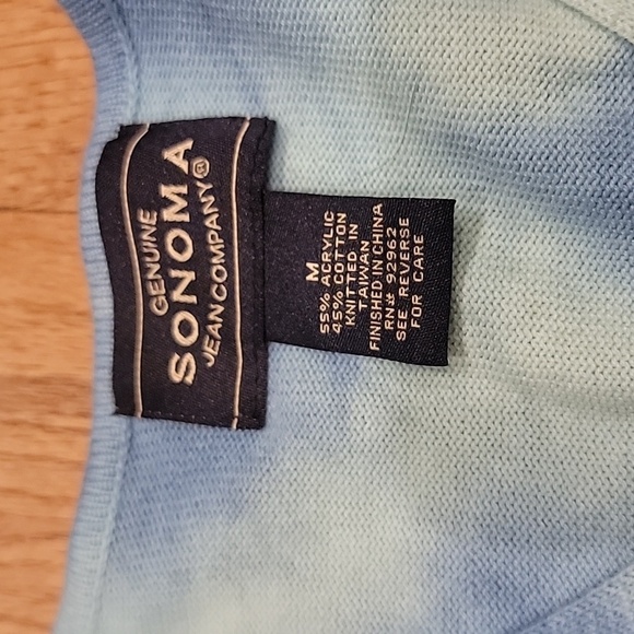 Tie dye Cropped V-neck Sweater - Picture 3 of 3